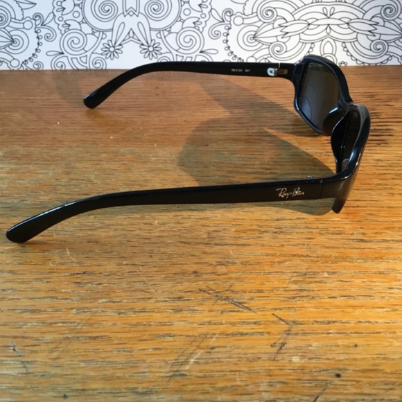 Rayban RBI’s 2130 901==frames only==lenses are scratched== need replacing - Picture 2 of 9